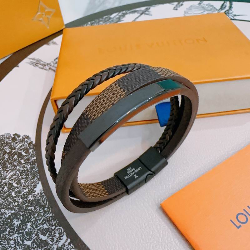 LV Bracelet 04yxh67